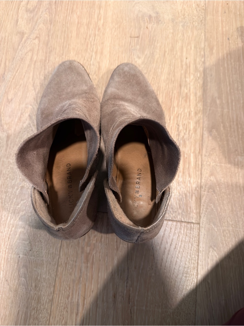 Lucky Brand Taupe Suede Ankle Booties with V-Cut